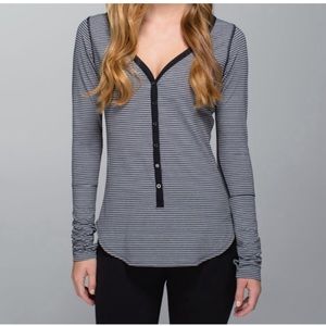 Lululemon Awesoma Henley Hyper Stripe Black Heathered Slate Gray Est. 8